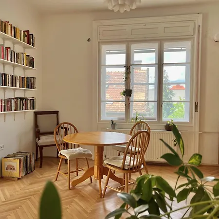 Cosy On Buda Side Budapest